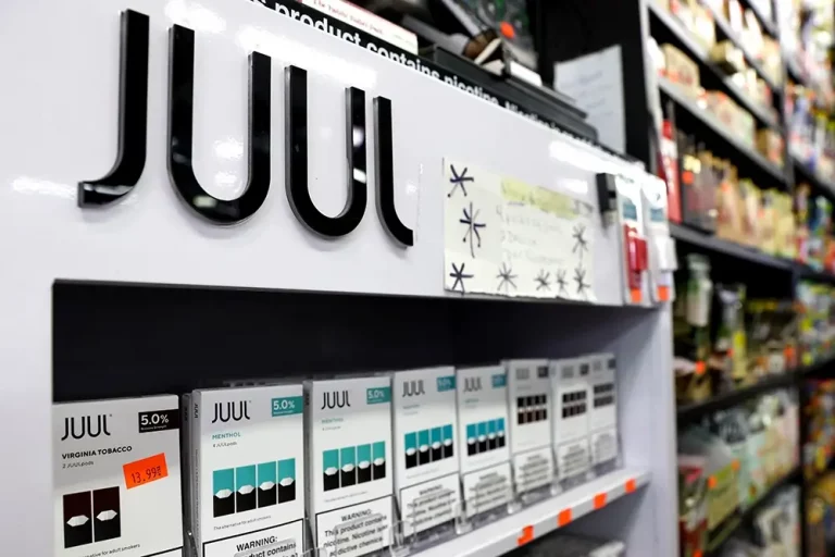 JUUL Review: Is it the Best E-Cig Around?