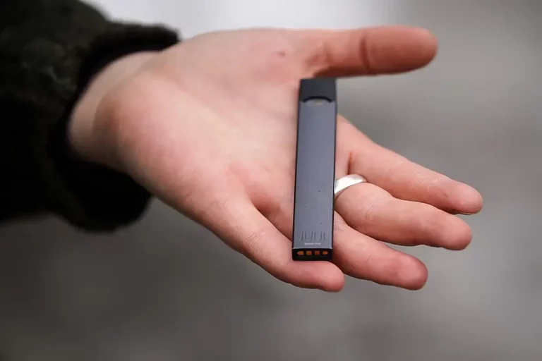 The Essential Guide to Starting with JUUL