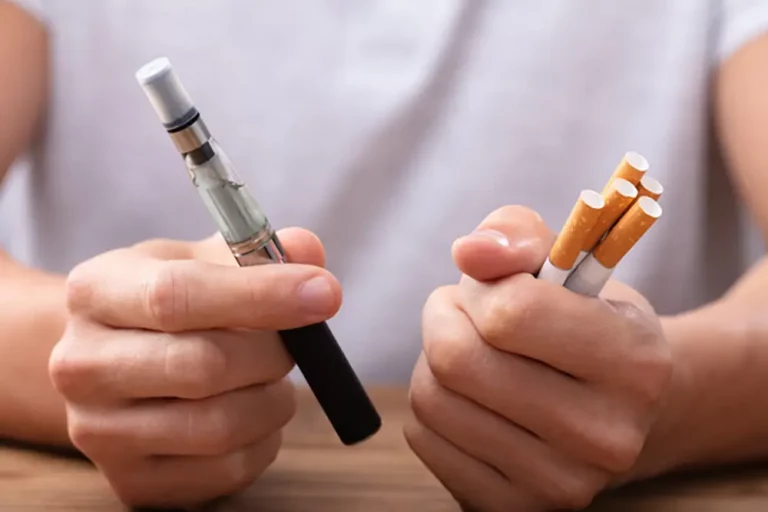 The Benefits of Vaping Over Traditional Smoking