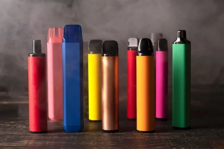 The Evolution of Disposable Vapes: From Concept to Convenience
