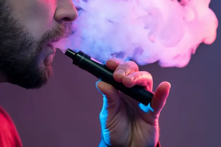 From Smoker to Vaper: Making the Transition with Ease