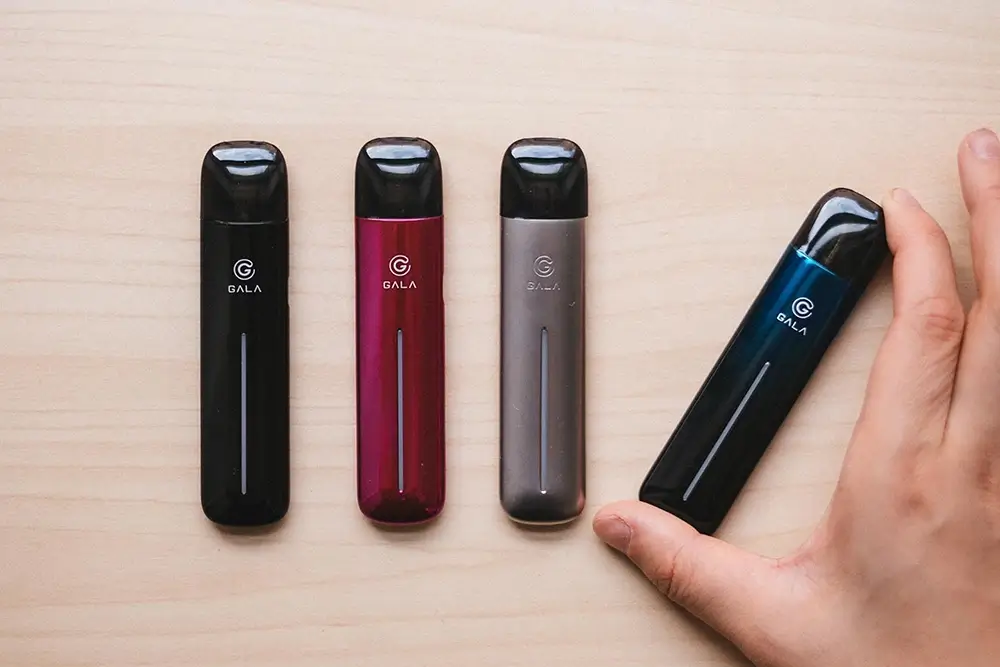 Pod Systems vs. Disposable Vapes: Choosing the Right Device for You
