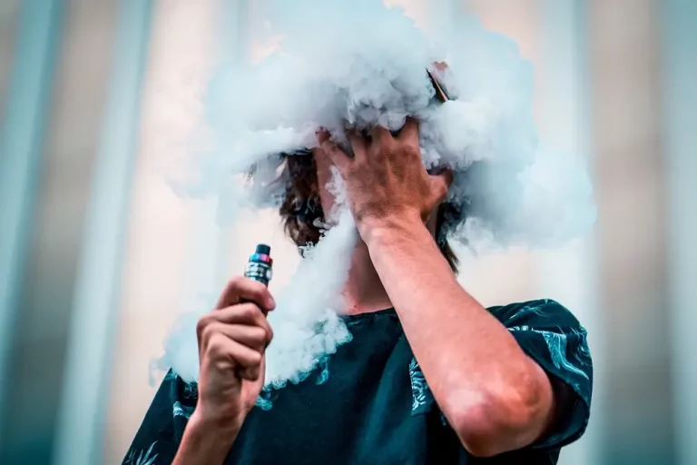 Unveiling the Science Behind Sub-Ohm Vaping: Exploring Resistance and Cloud Production